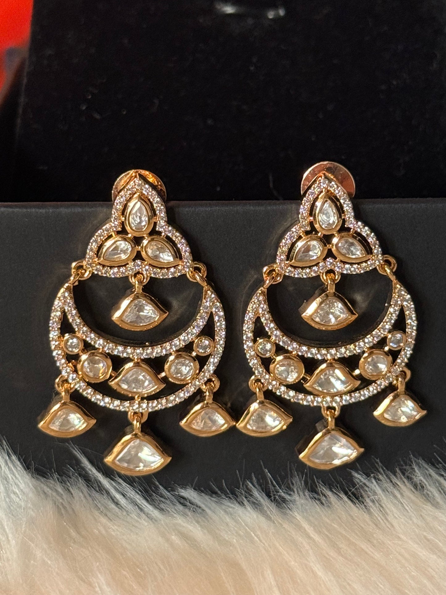 Sitaara polki Chandbali