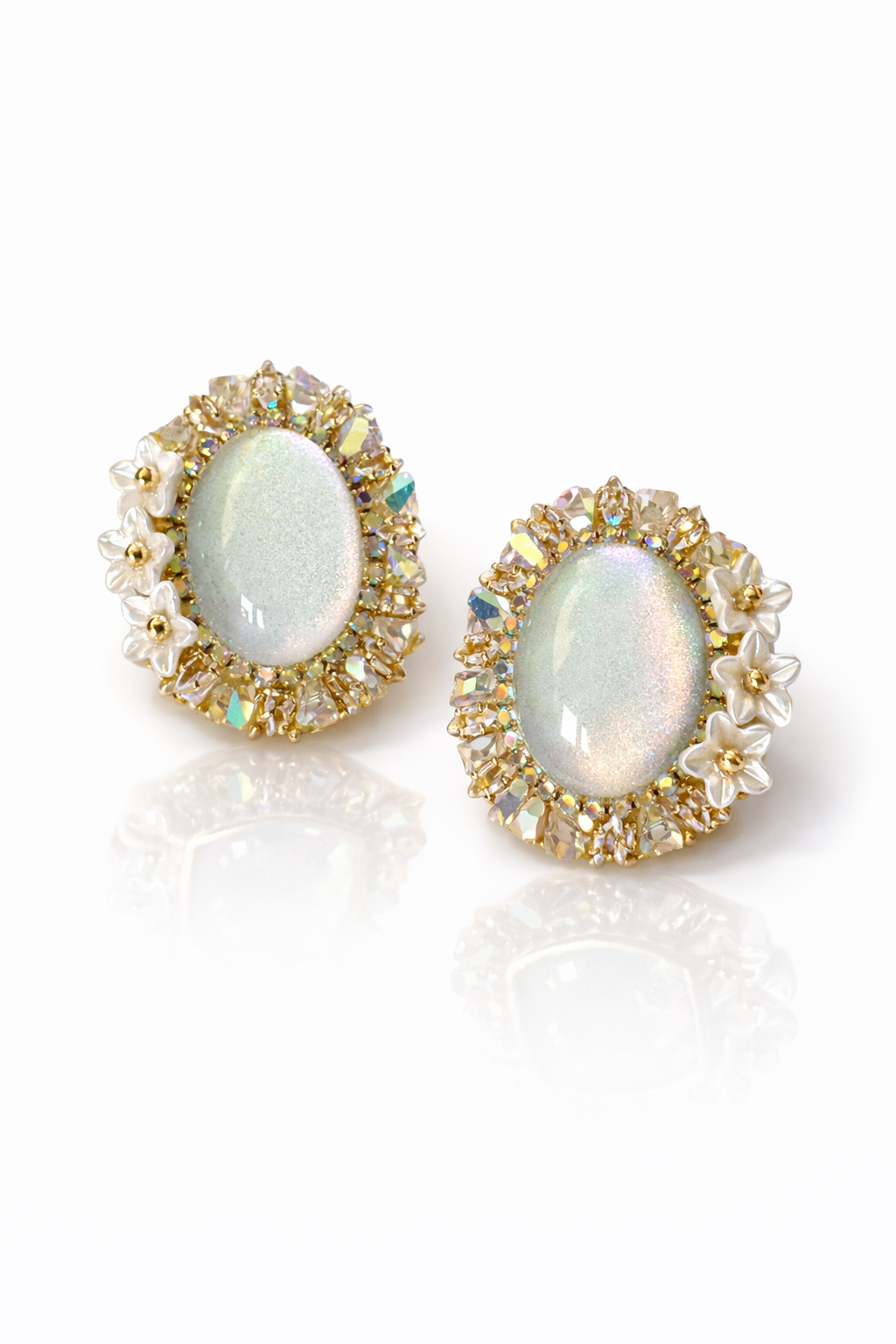 Ishira Aura Stud Earrings