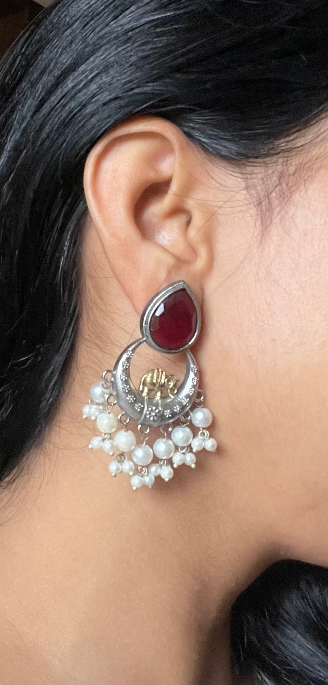 Manjari Danglers