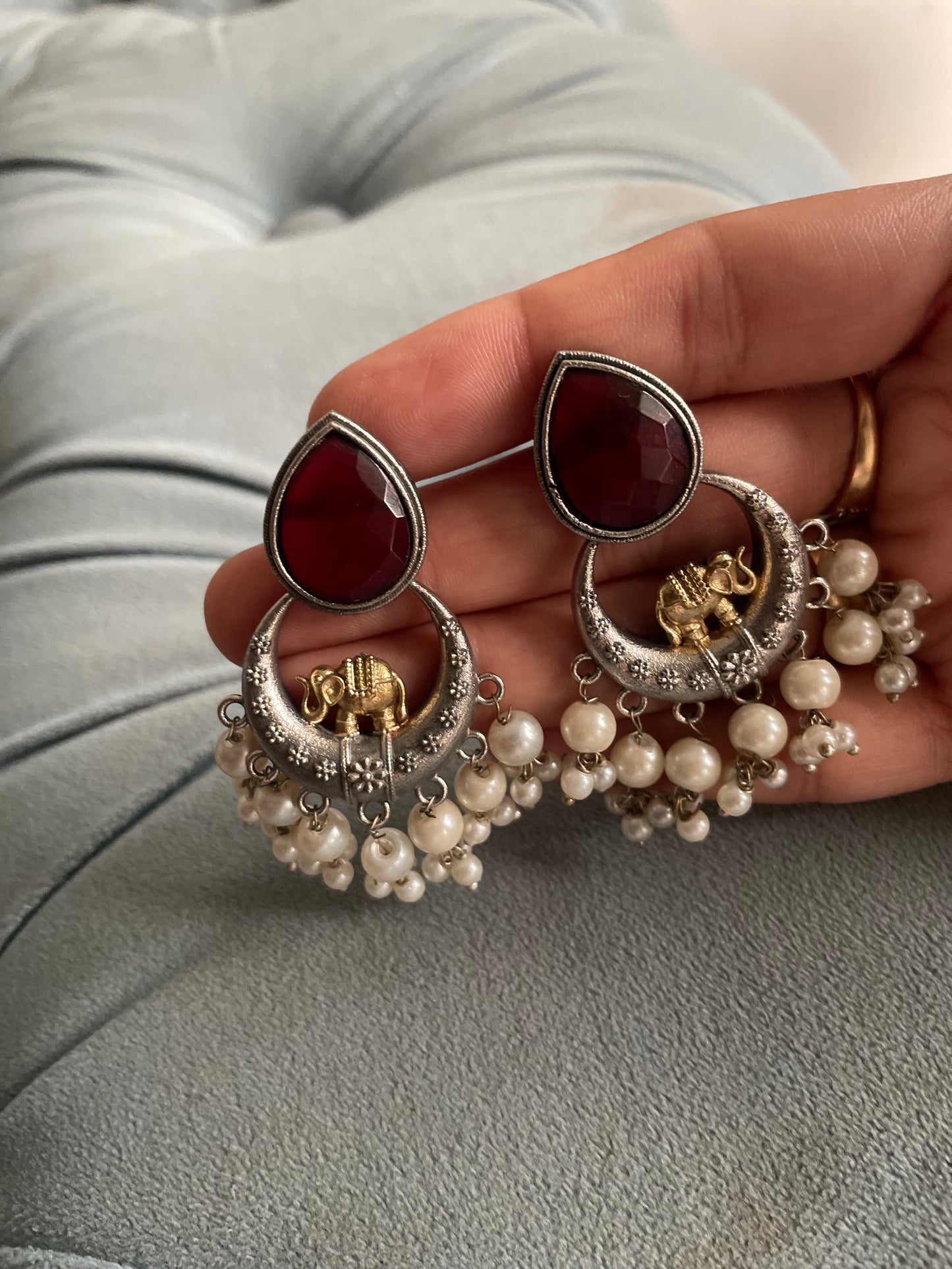 Manjari Danglers