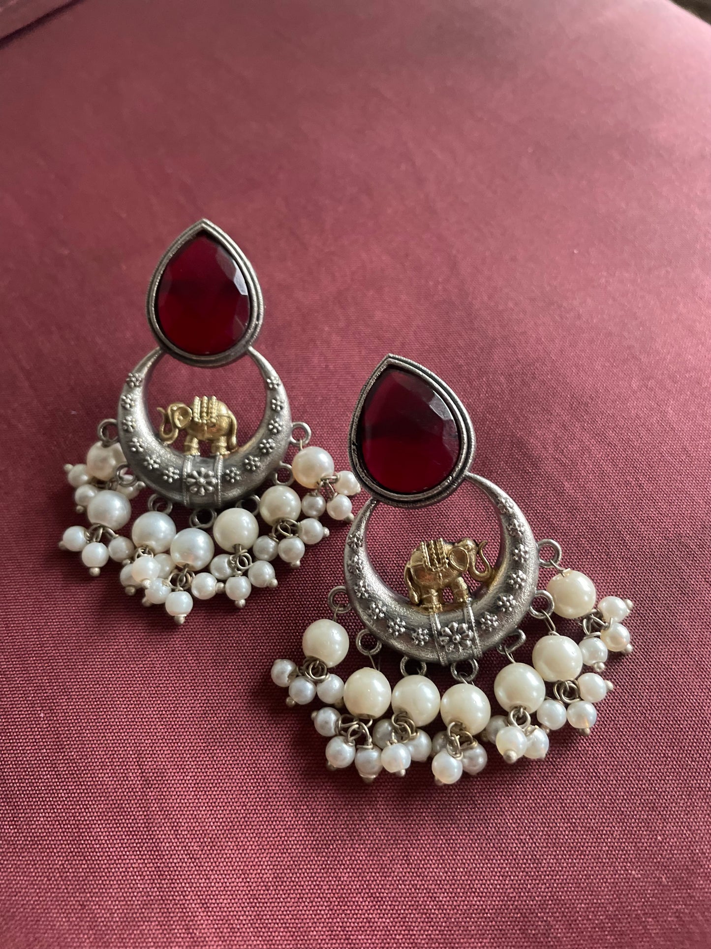 Manjari Danglers