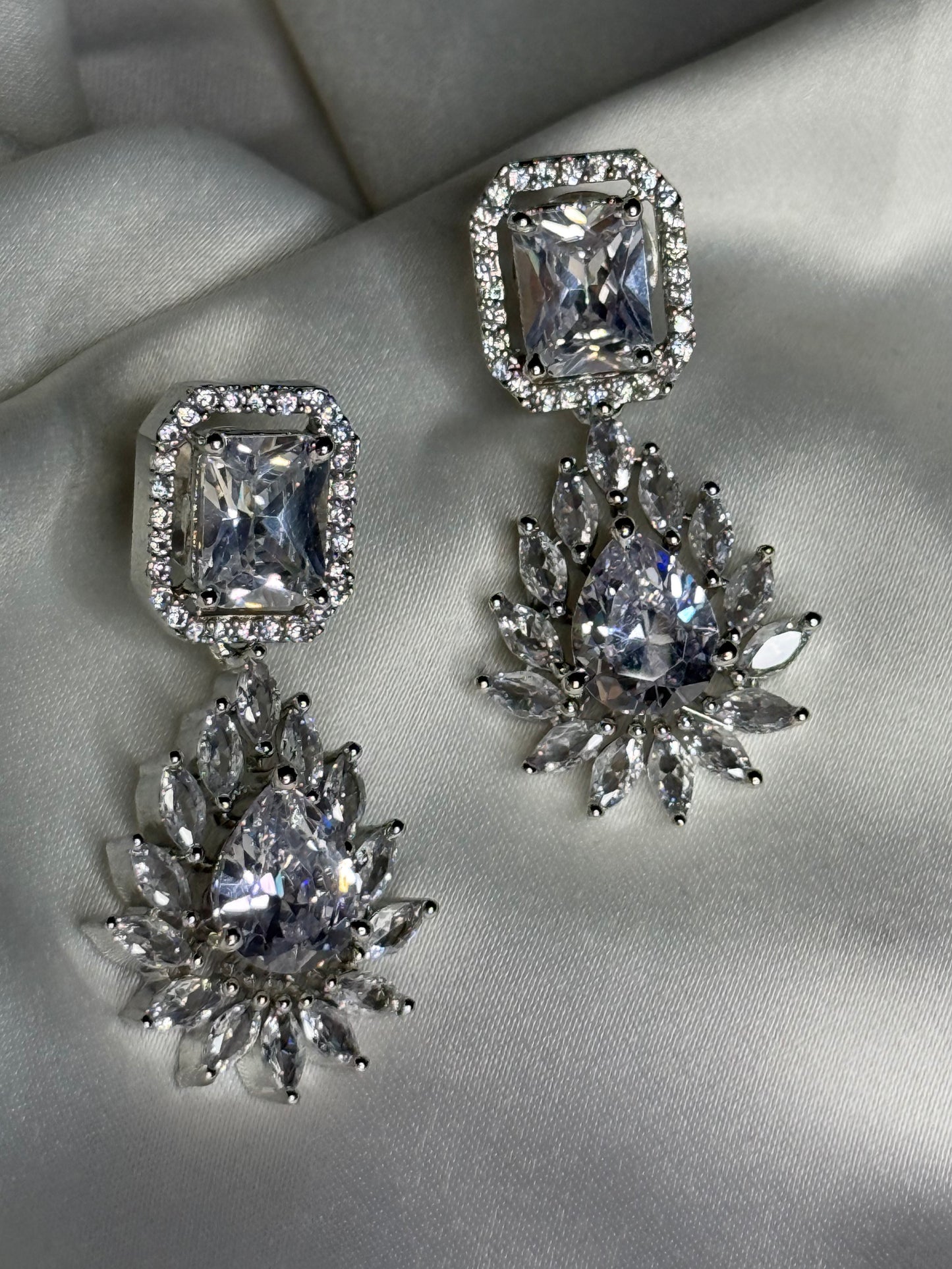 Zayana sparkles earrings