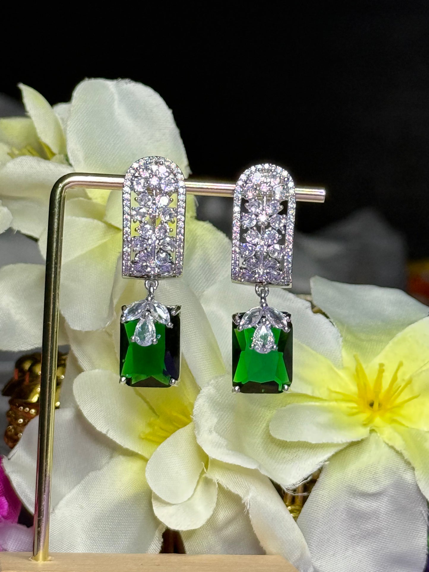 Rajashi Emeralds  Earrings