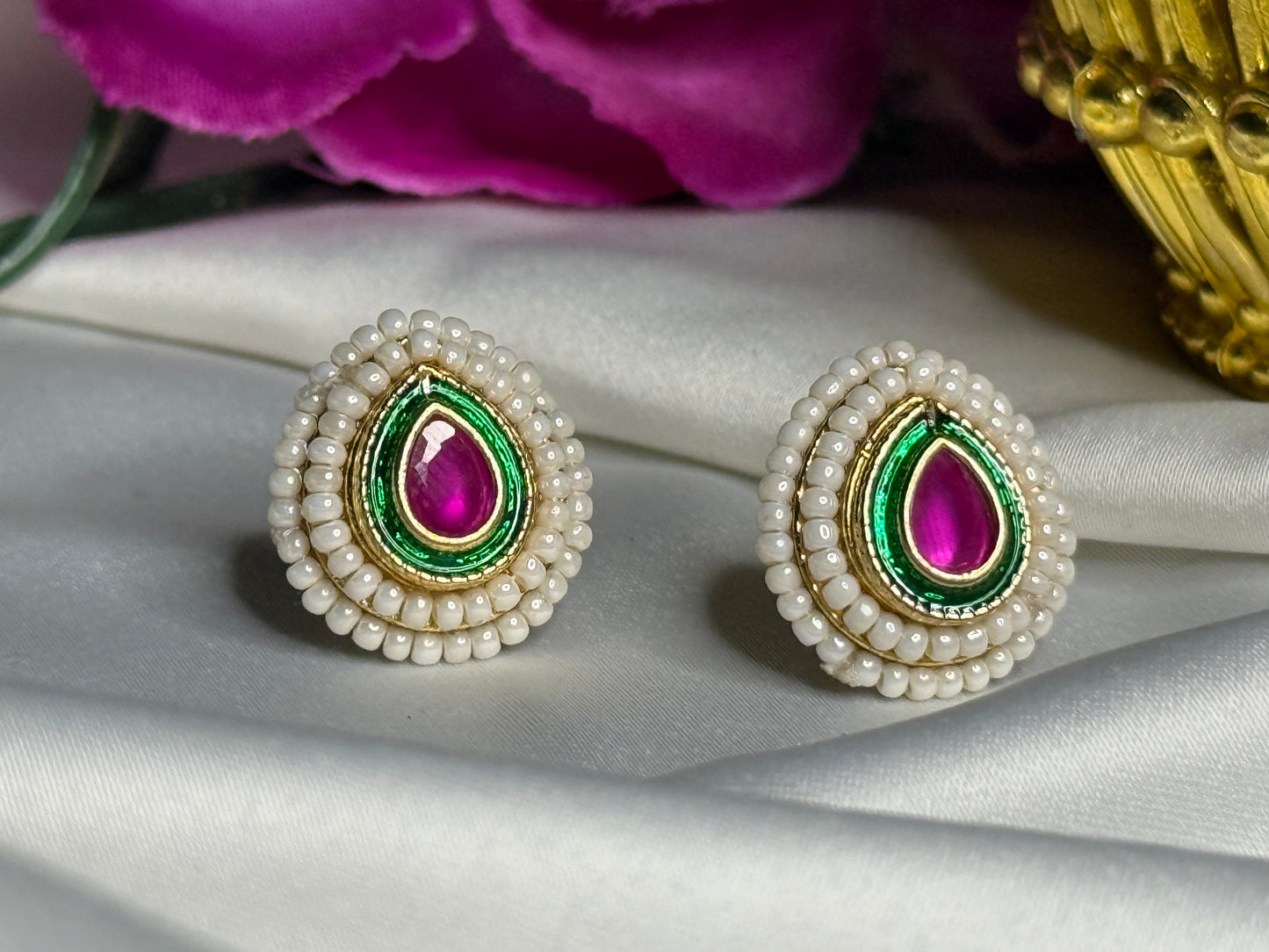 Noor Pearl Studs