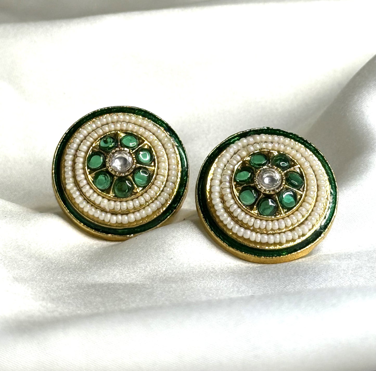 Green white swirl Earrings