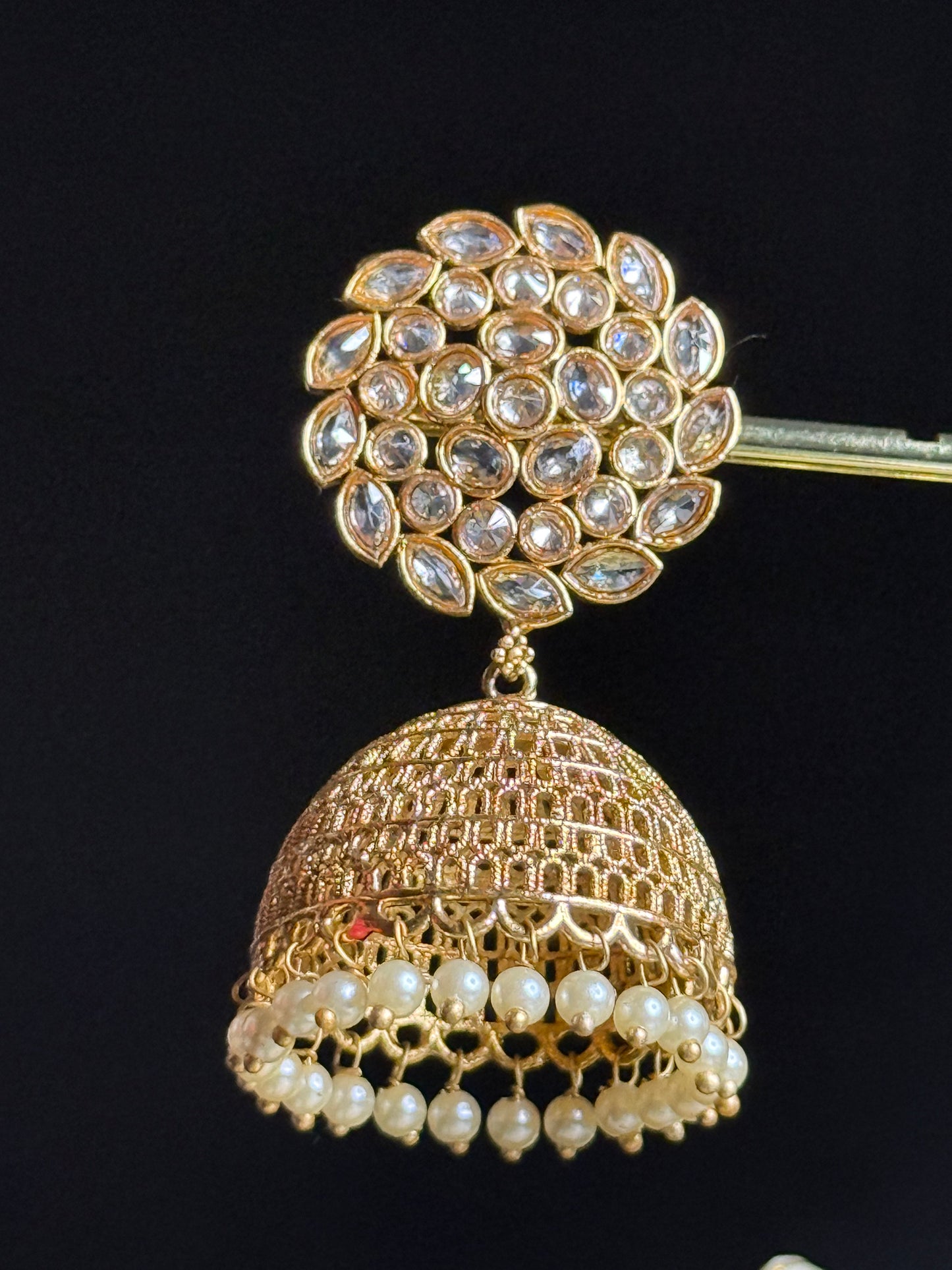 Meera Mandal jhumkas