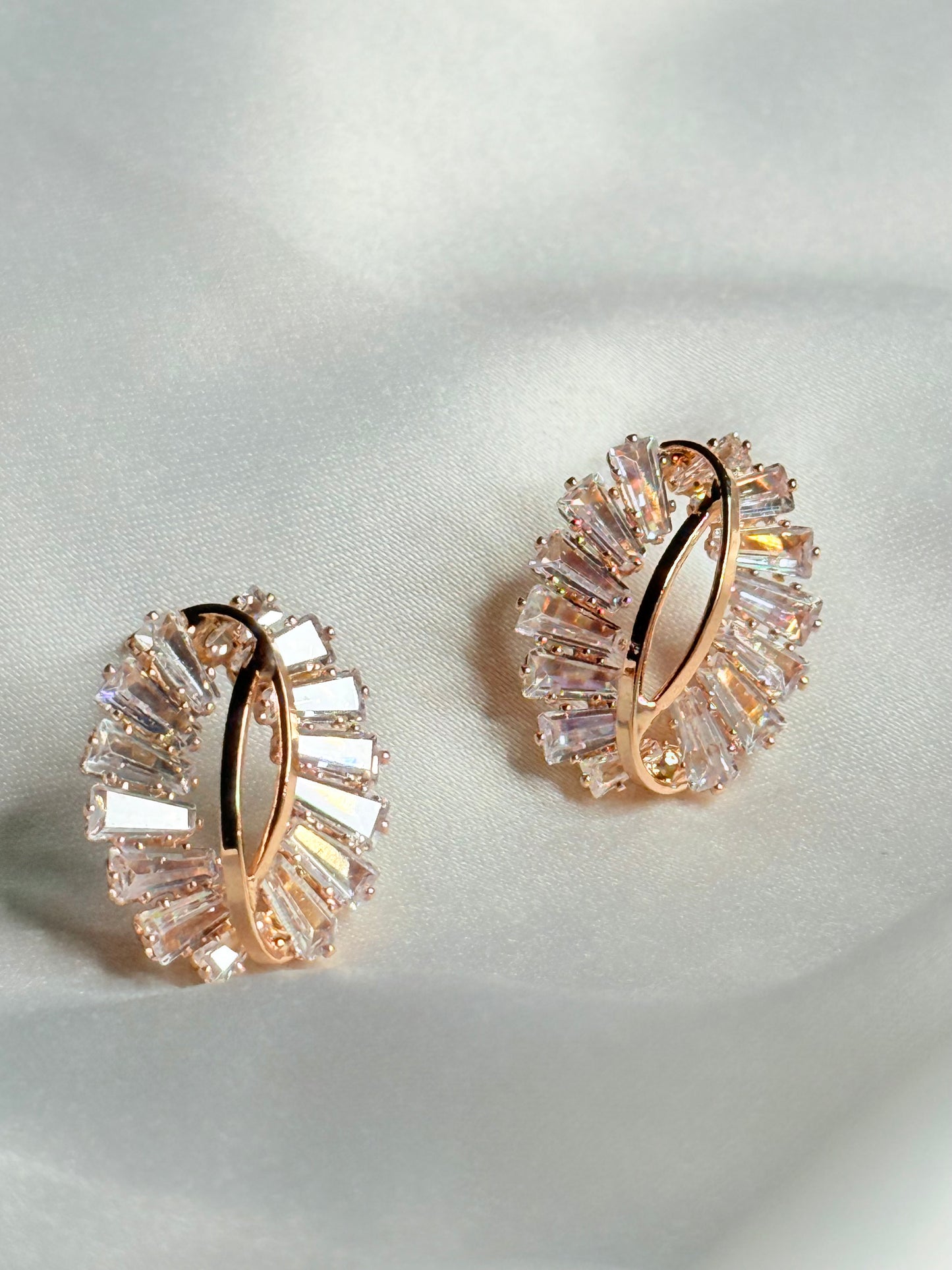 Ziya Loop earrings