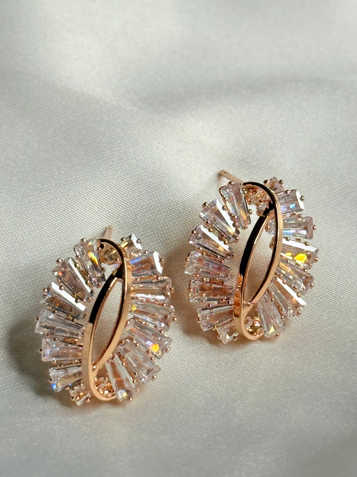 Ziya Loop earrings