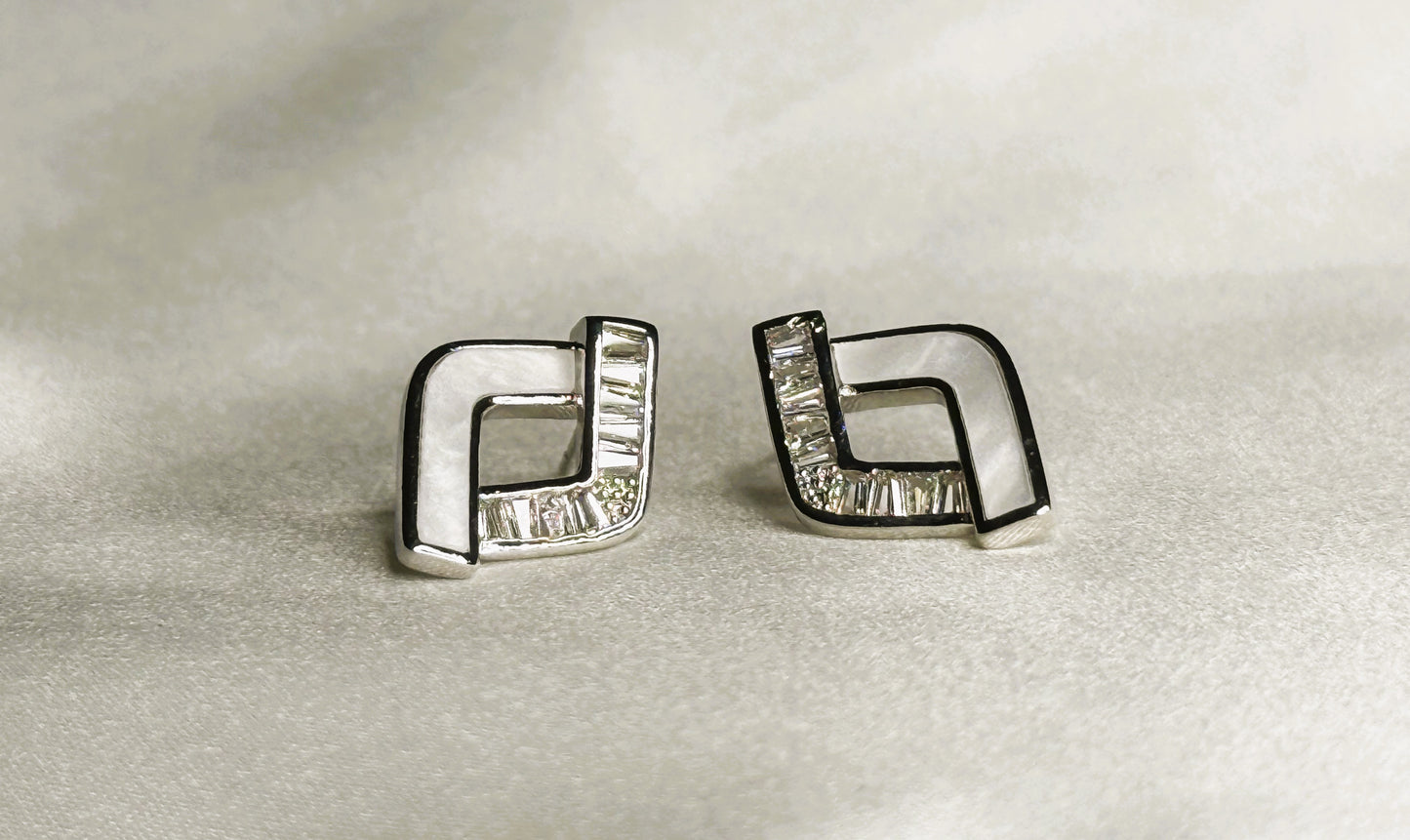Arctic Edge earrings