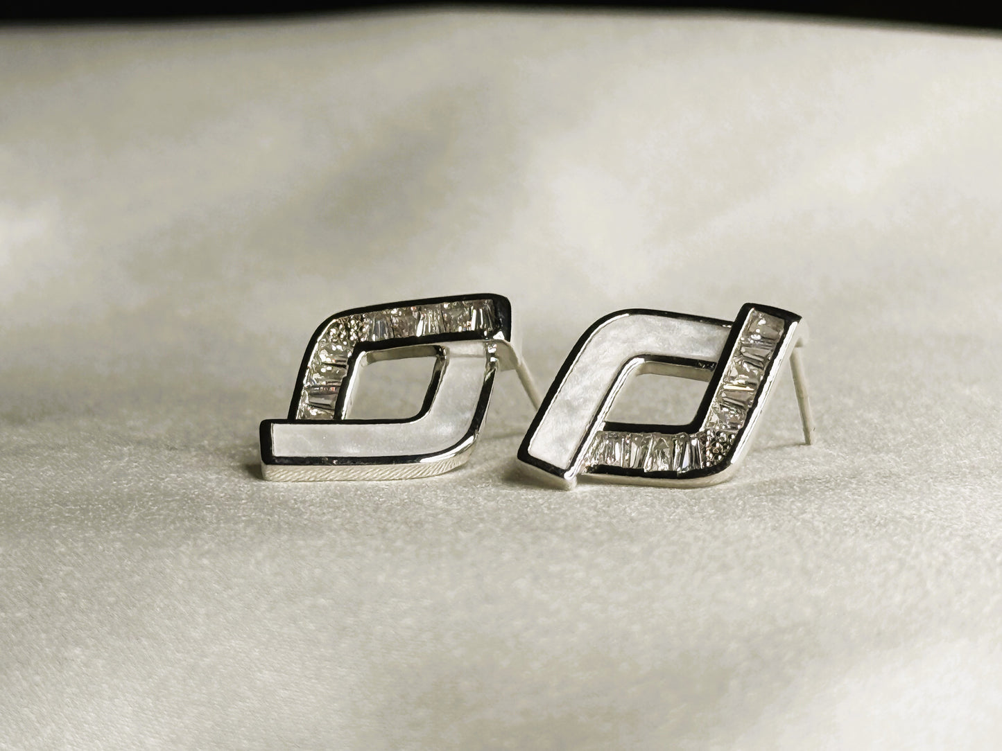 Arctic Edge earrings