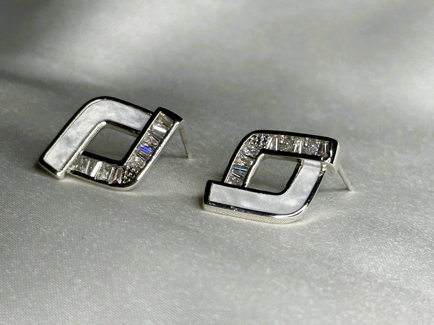 Arctic Edge earrings