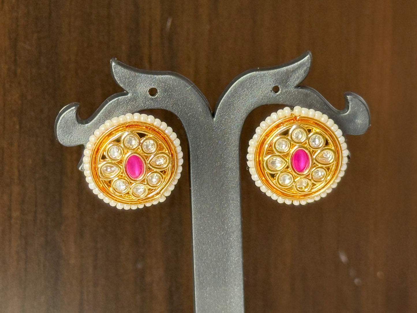Gulnaz Kundan Studs