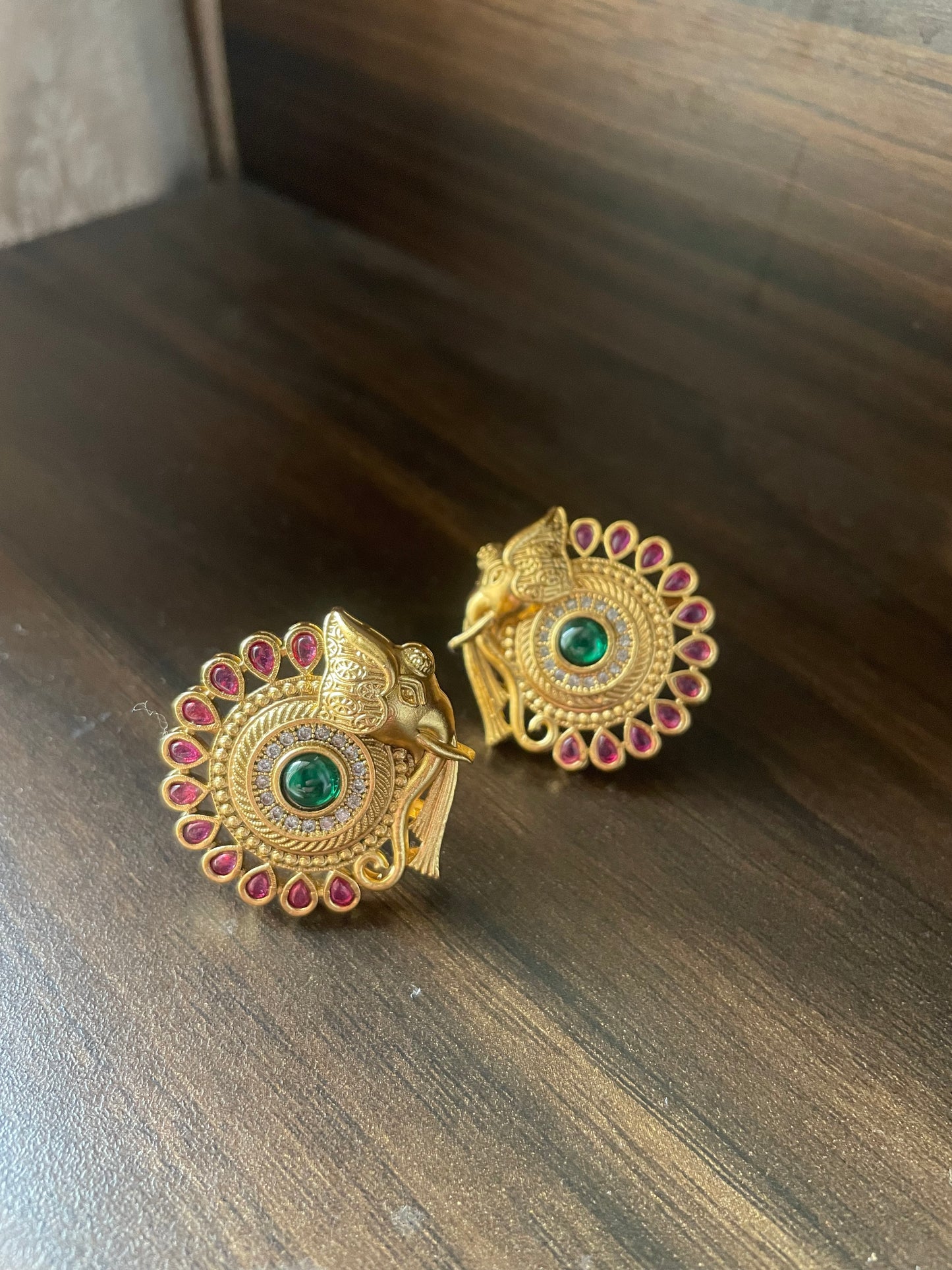 Vinayaka Studs