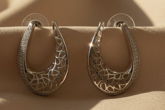 Zarina Curve Hoops