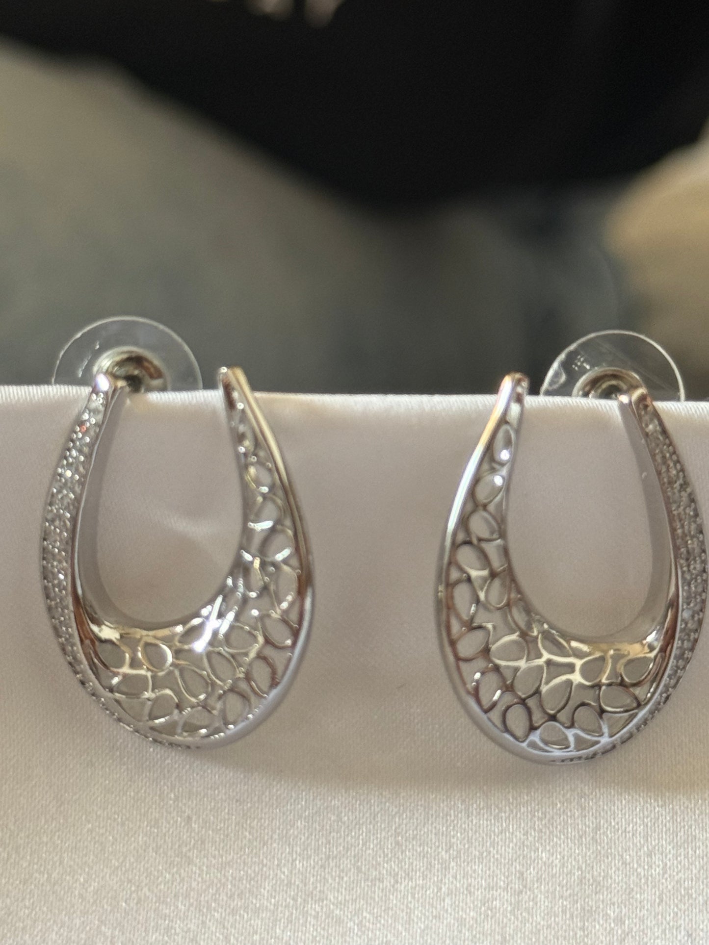 Ira Twinkle Hoops