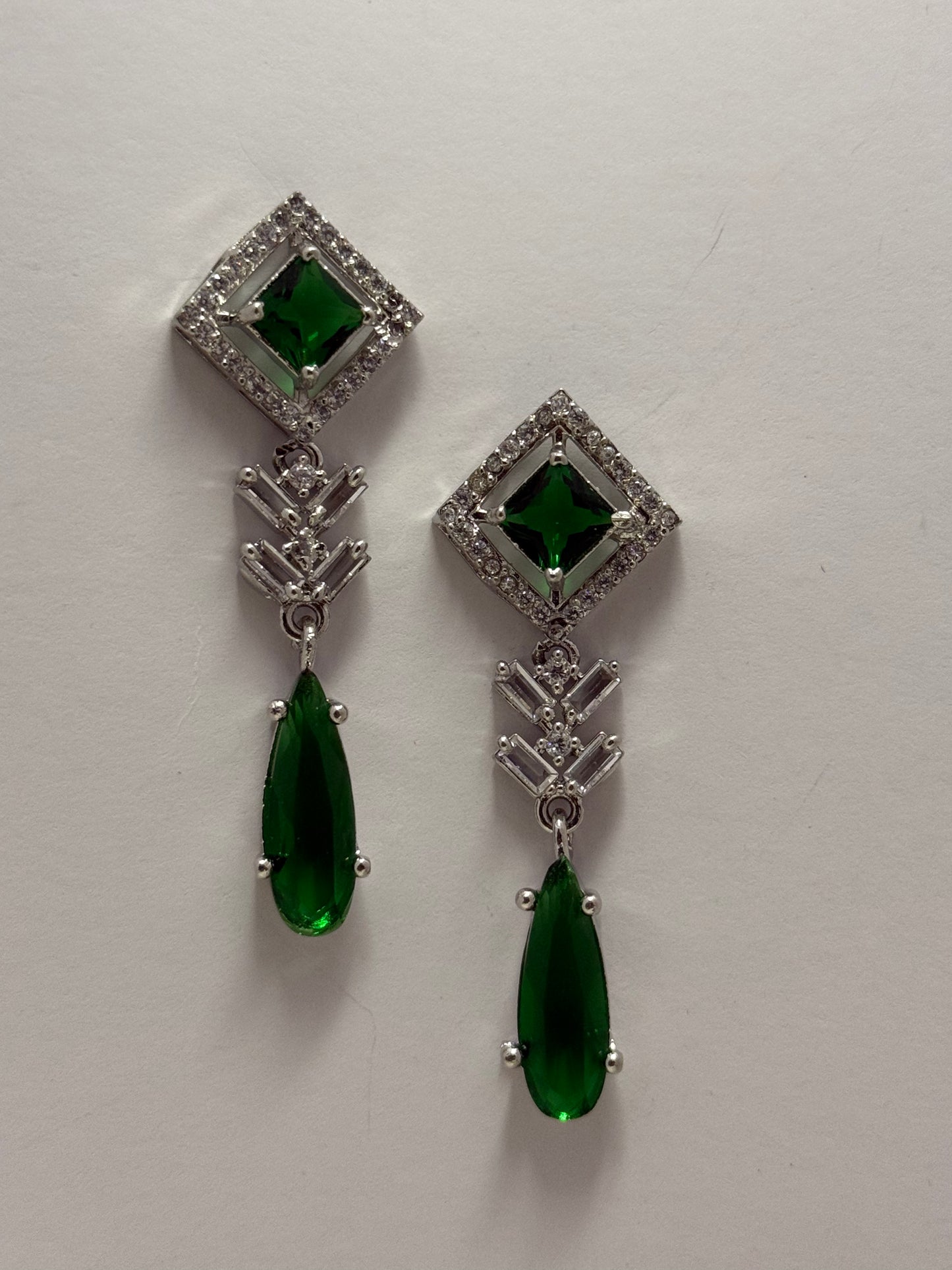 Emerald Royale Diamond Drops