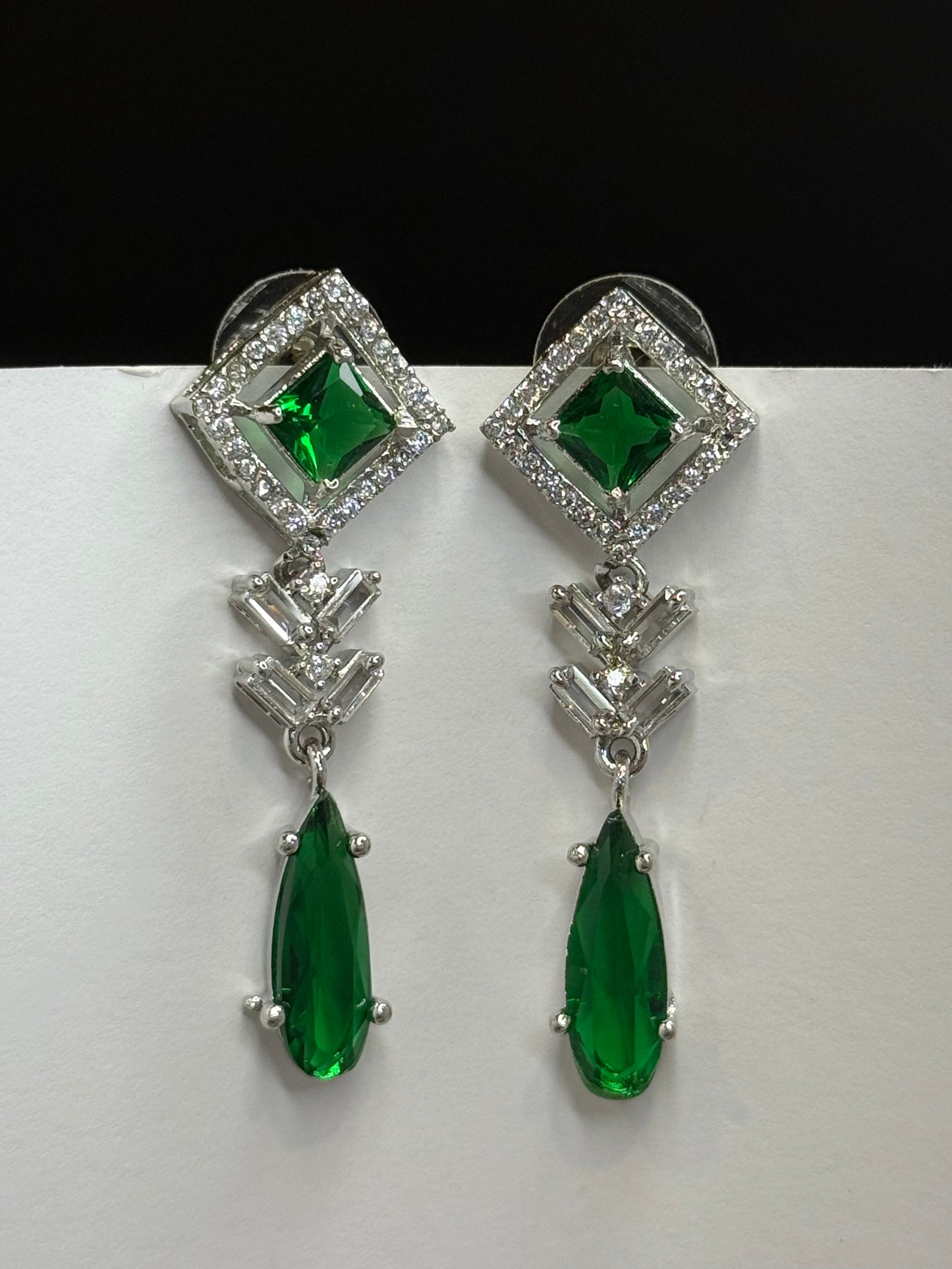 Emerald Royale Diamond Drops