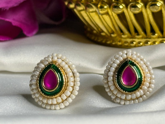 Noor Pearl Studs