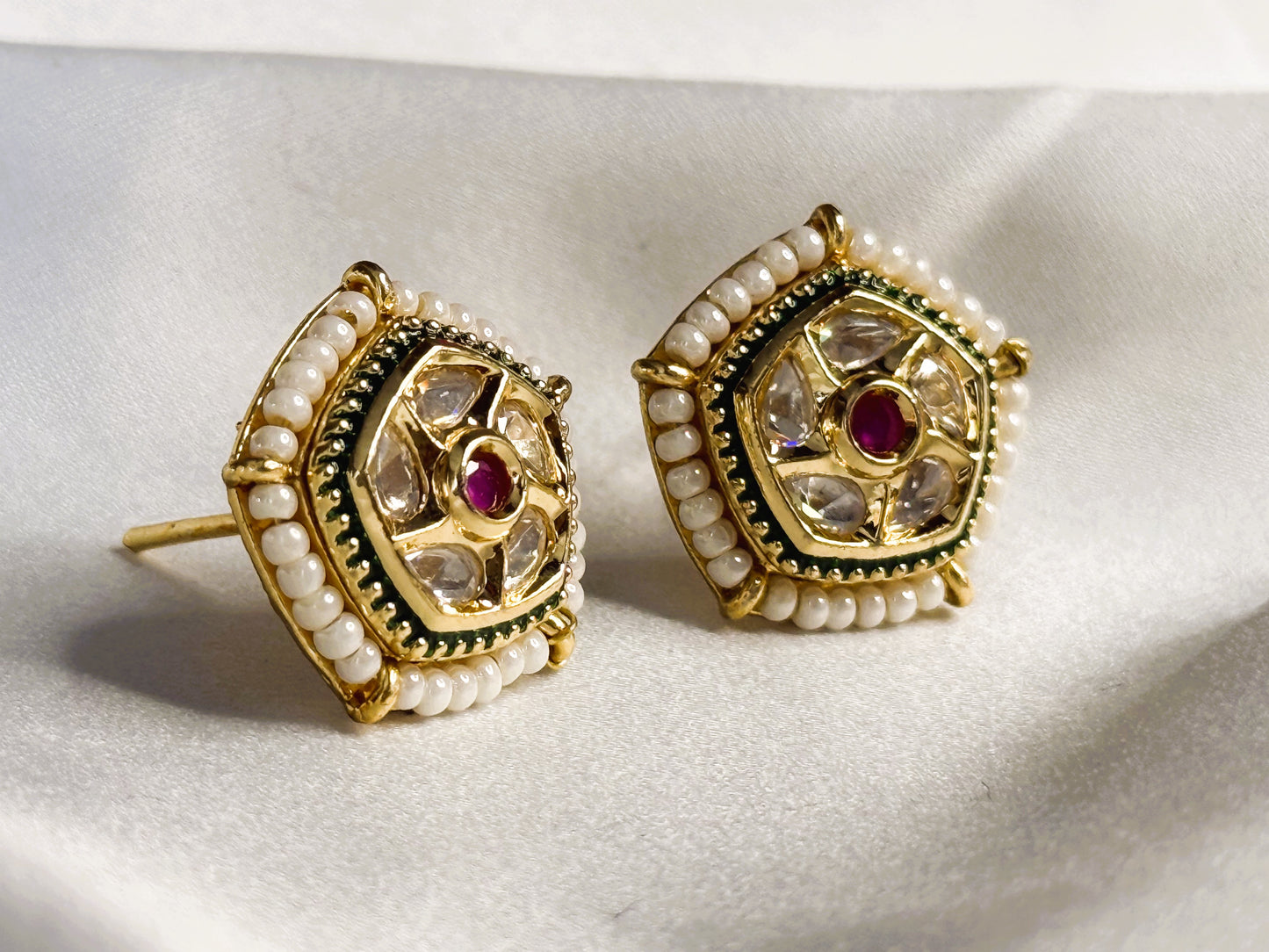 Rajsi Pearl Kundan Studs